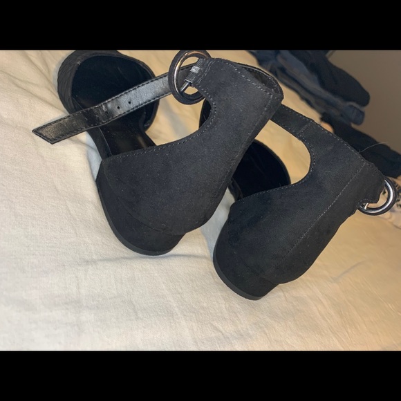 Express size 8 black sandals - Picture 8 of 8